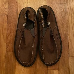 Brand New Dark Brown Sanuks Size 11